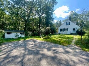 220 School St in Coventry, CT - Building Photo - Building Photo