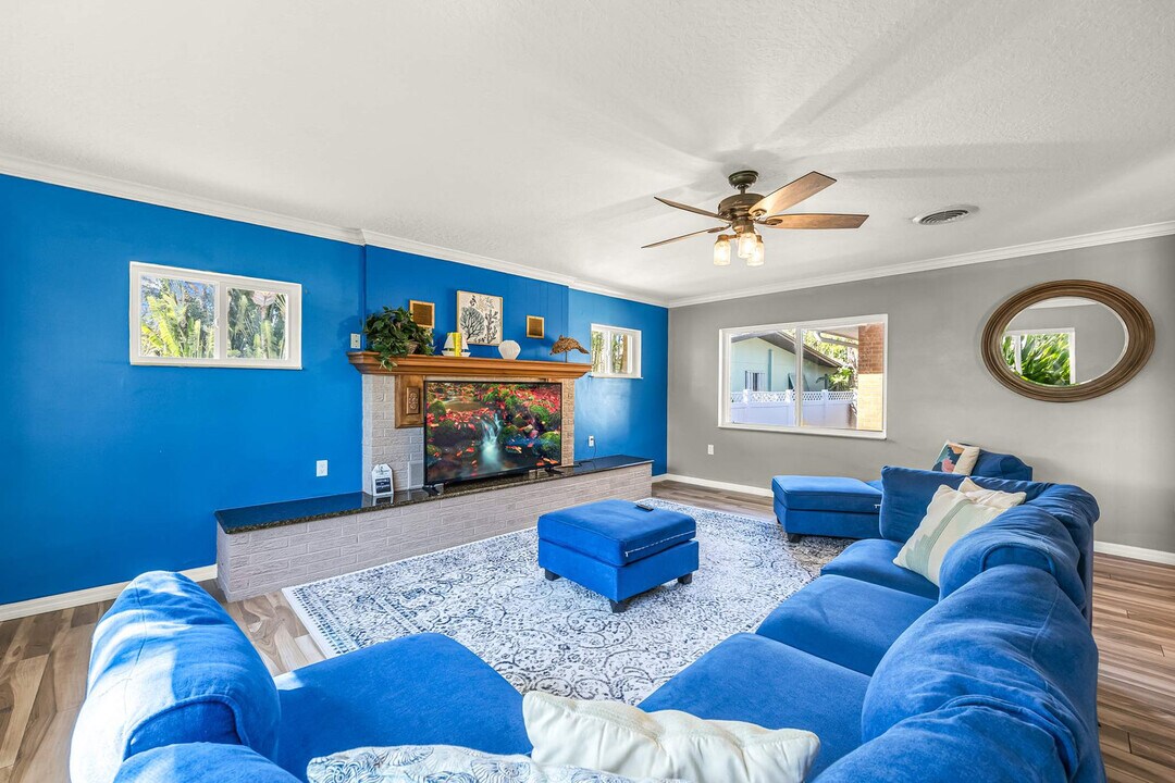 475 Indian Creek Dr in Cocoa Beach, FL - Building Photo