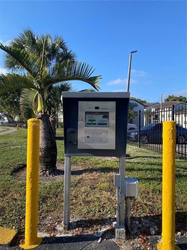 7175 NW 179th St in Hialeah, FL - Building Photo - Building Photo