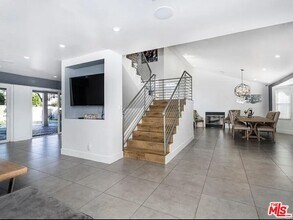 6140 Rhodes Ave in Los Angeles, CA - Building Photo - Building Photo