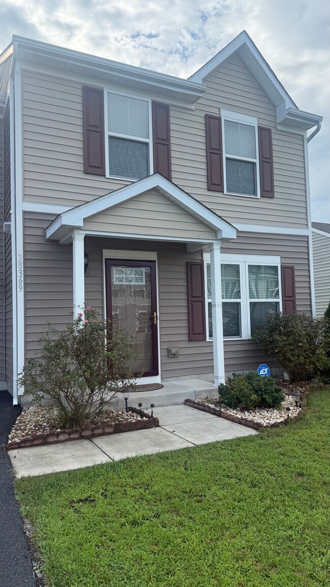 38369 Elizabeth Ln in Delmar, DE - Foto de edificio - Building Photo