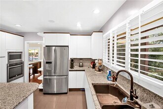 2500 Benedict Canyon Drive in Beverly Hills, CA - Building Photo - Building Photo