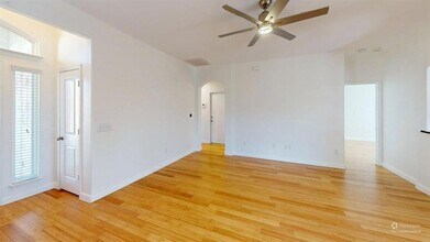 112 Esparza Ct in Hutto, TX - Building Photo - Building Photo