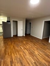 39 Miller Ave in London, OH - Building Photo - Building Photo