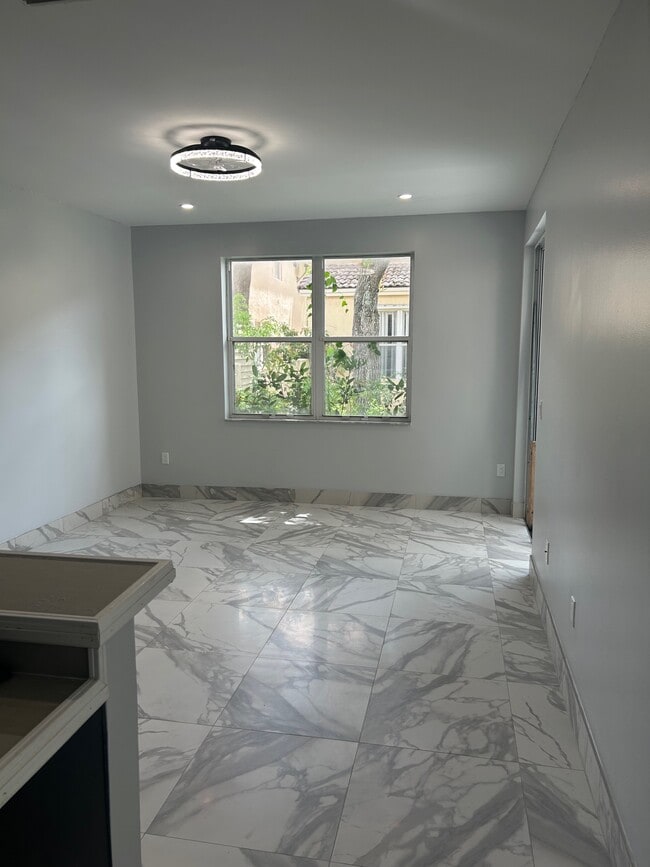 property at 525 NW 87th Way