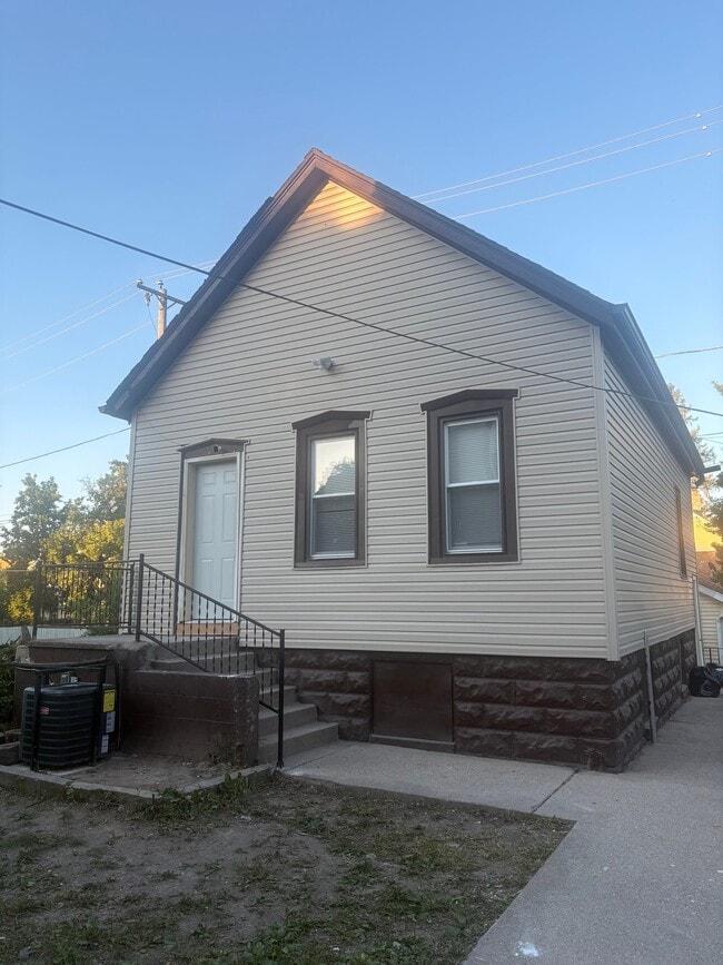 property at 420A N 29th St