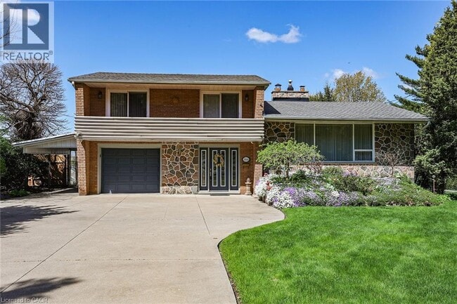 property at 280 Main St W