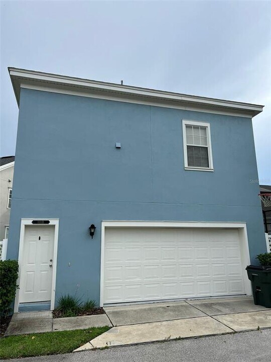 1111 Oscar Square-Unit -B in Kissimmee, FL - Building Photo