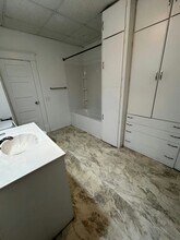 3715 Center St in Des Moines, IA - Building Photo - Building Photo