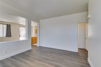 10901 Napa Ridge Dr in Las Vegas, NV - Building Photo - Building Photo
