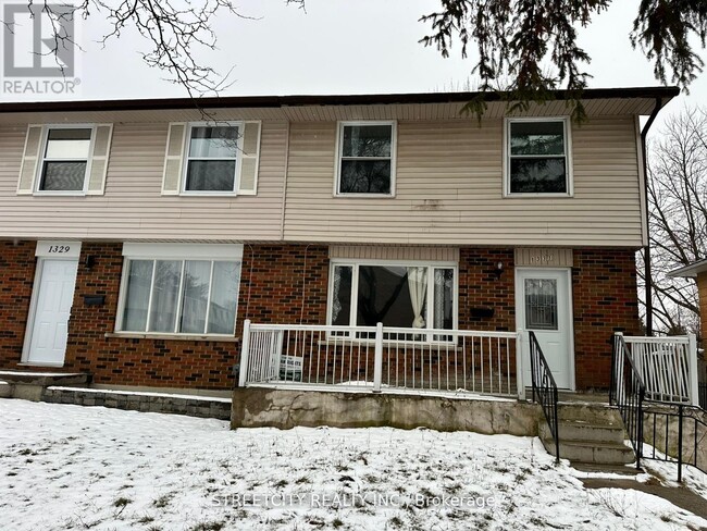 1331 Limberlost Rd in London, ON - Building Photo - Building Photo