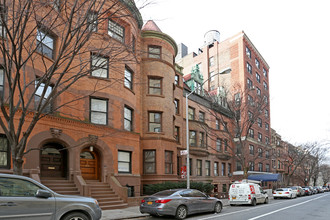 308 West 77th Street in New York, NY - Building Photo - Building Photo