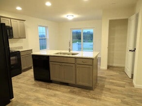 2 Broken Arrow Dr in Elizabethtown, PA - Building Photo - Building Photo