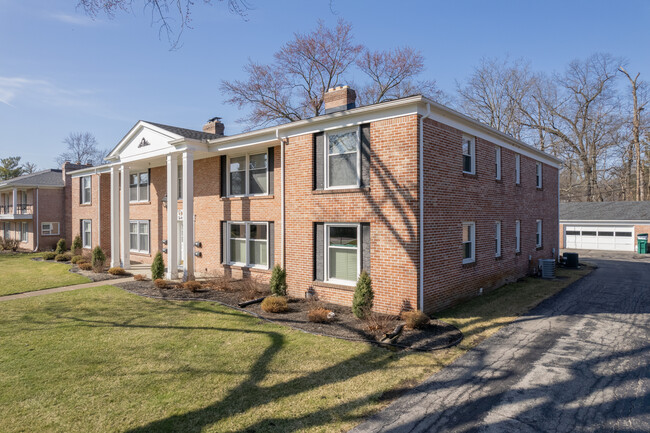 4037 Sherwood Forest Manor Rd in Toledo, OH - Building Photo - Building Photo