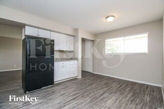 711 E 10th Ave in Mesa, AZ - Building Photo - Building Photo