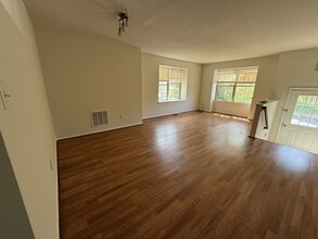 7702 Chadds Landing Way in Manassas, VA - Building Photo - Building Photo