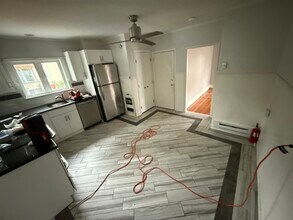 14 Seagirt Ave in Saugus, MA - Building Photo - Building Photo