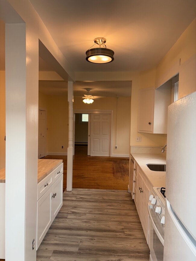 14 Mechanic St, Unit 1st Floor in Attleboro, MA - Building Photo - Building Photo