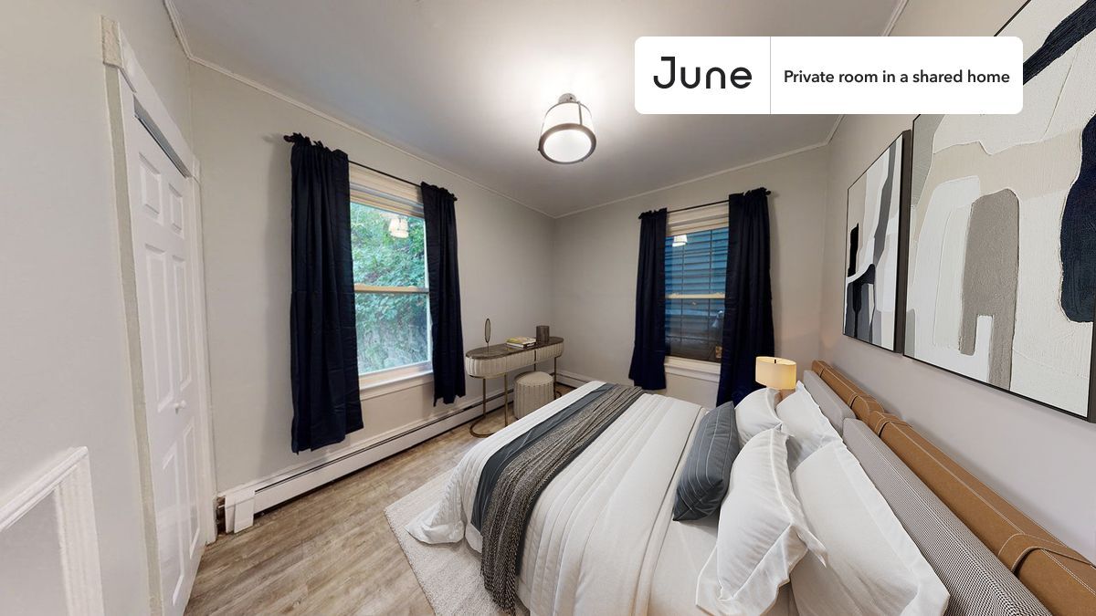 Private bedroom in 3 bed/1 bath Home in Boston, MA - Building Photo