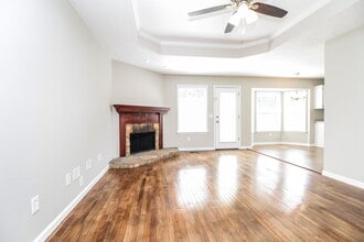 610 Angel Way Ct in La Vergne, TN - Building Photo - Building Photo