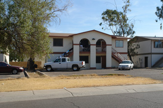 7143 N 66th Ave in Glendale, AZ - Building Photo - Building Photo