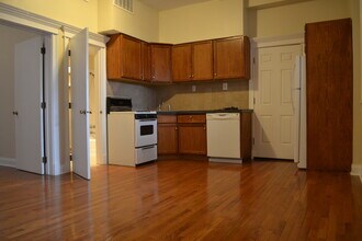 912 N Western Ave in Chicago, IL - Building Photo - Building Photo