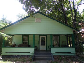 96 Alabama Ave in Asheville, NC - Building Photo - Building Photo