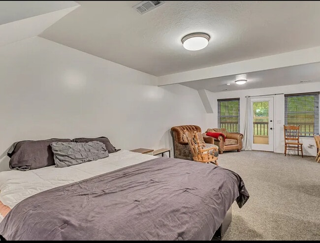 1343 S 200 E in Farmington, UT - Building Photo - Building Photo