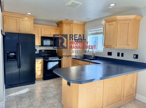 1628 Sun Hill Loop in Pocatello, ID - Building Photo - Building Photo