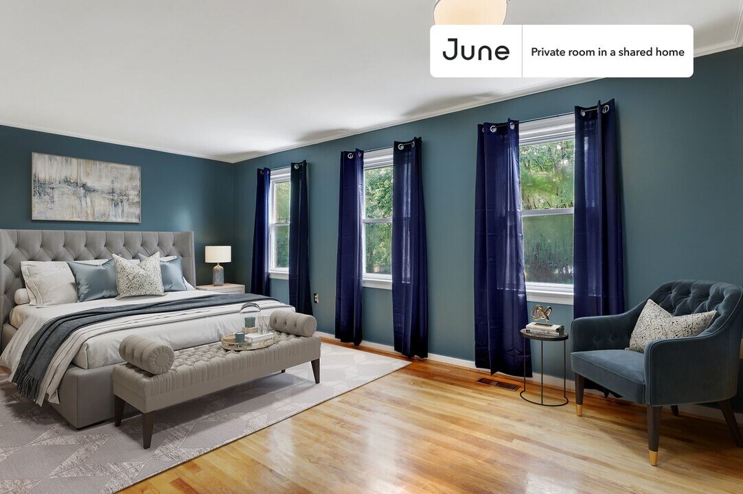 Private bedroom in 7 bed/4 bath Home in Washington, DC - Building Photo