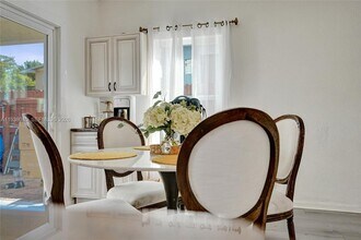 1129 10th St in West Palm Beach, FL - Building Photo - Building Photo