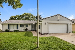 5314 Williamsport Dr in Orlando, FL - Building Photo