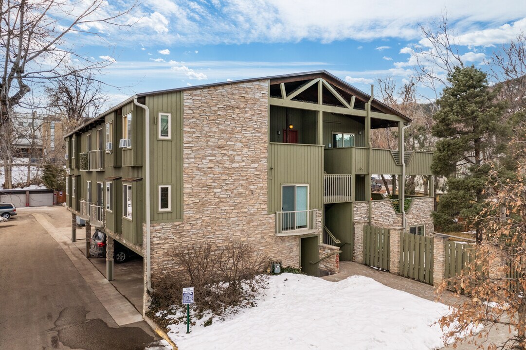 964 Arapahoe Ave in Boulder, CO - Building Photo