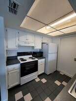 931 SE 23rd Pl in Cape Coral, FL - Building Photo