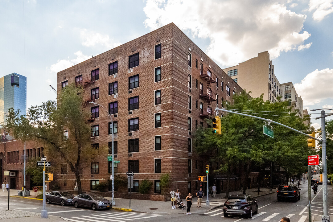 Congress House in New York, NY - Building Photo