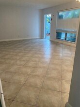 2837 NE 30th St, Unit 3 in Fort Lauderdale, FL - Building Photo - Building Photo