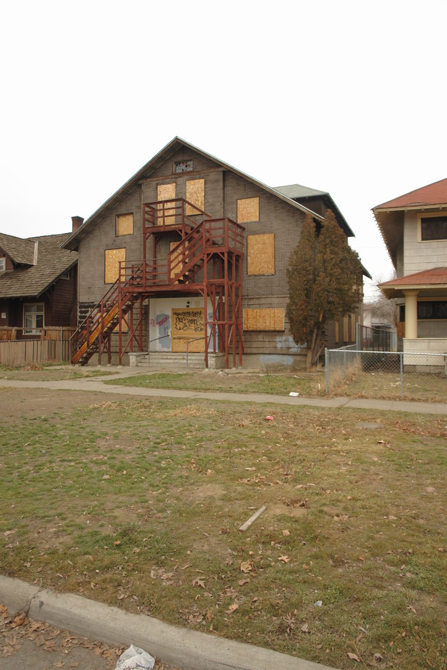 313 S 4th St in Yakima, WA - Foto de edificio - Building Photo