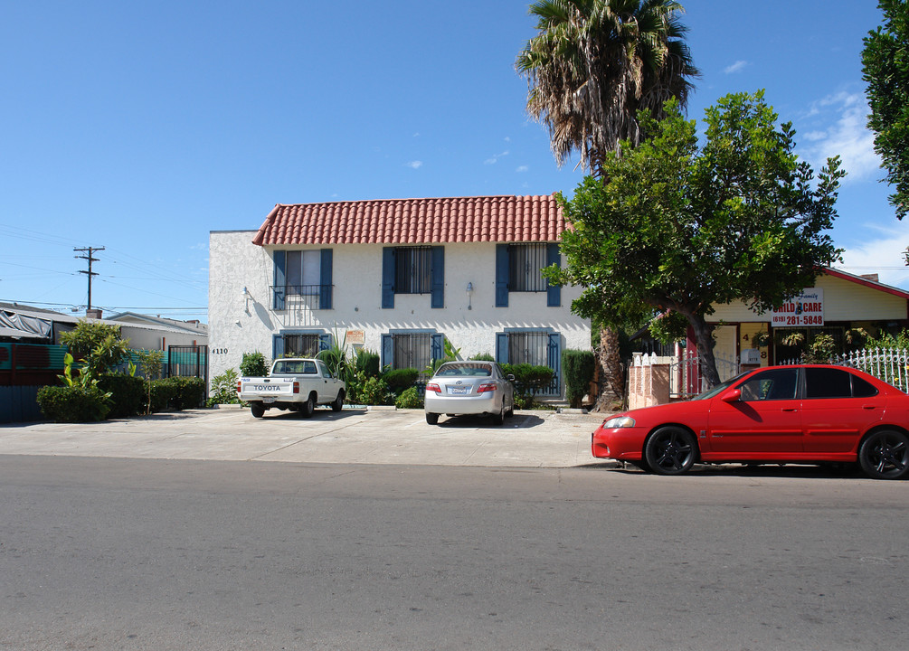 4110 Chamoune Ave in San Diego, CA - Foto de edificio