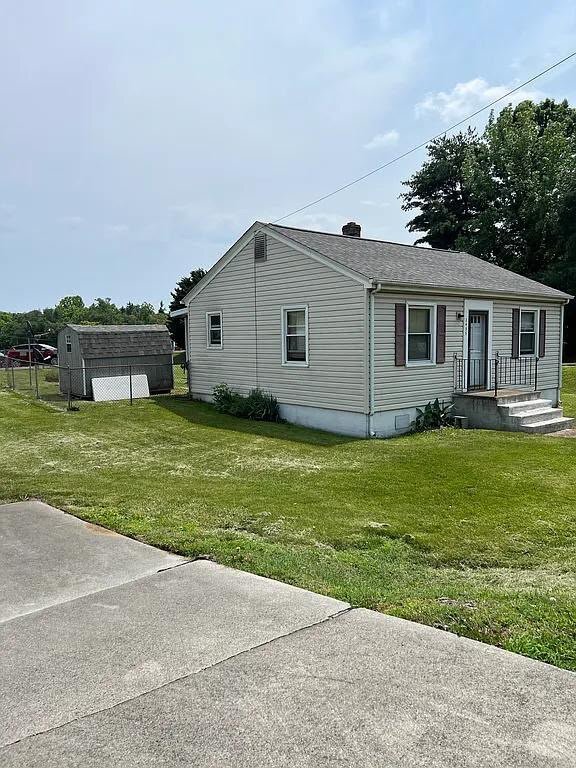 property at 2436 King St NE