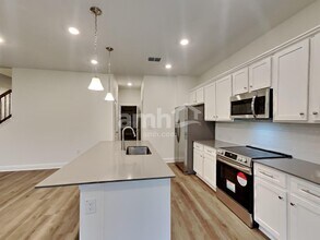 27143 St Andrews Ave in Wesley Chapel, FL - Building Photo - Building Photo