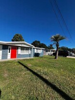 9033 Pegasus Ave in Port Richey, FL - Building Photo