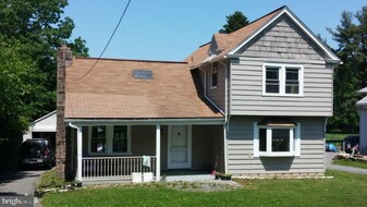 1445 New Holland Pike