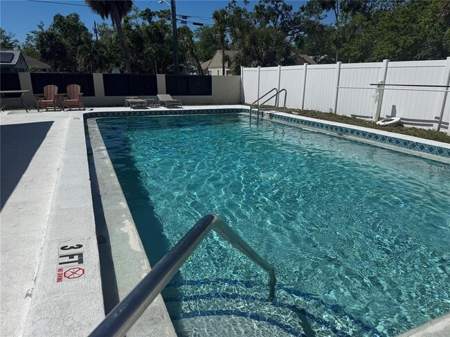 442 N Jefferson Ave in Sarasota, FL - Building Photo - Building Photo