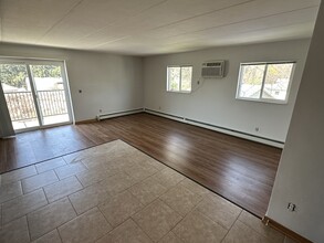 Hooker Avenue Apartments in Madison, WI - Building Photo - Building Photo