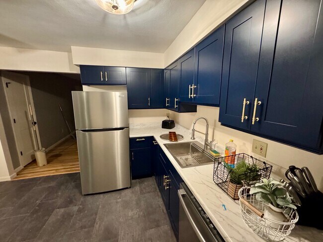 5 Wildwood Dr, Unit 2A in Wappingers Falls, NY - Foto de edificio - Building Photo