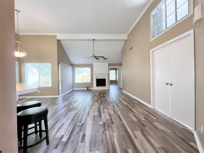 4403 Waterfall Way in Sugar Land, TX - Building Photo - Building Photo