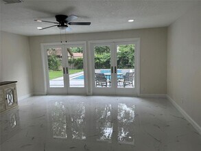 9102 N Allegro St in Houston, TX - Building Photo - Building Photo