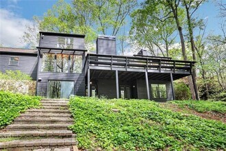 6061 Blackberry Ln in Buford, GA - Building Photo - Building Photo