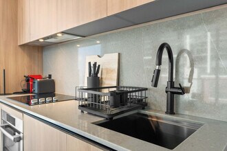 121 NE 5th St, Unit SI FL14-ID1429749P in Miami, FL - Building Photo - Building Photo