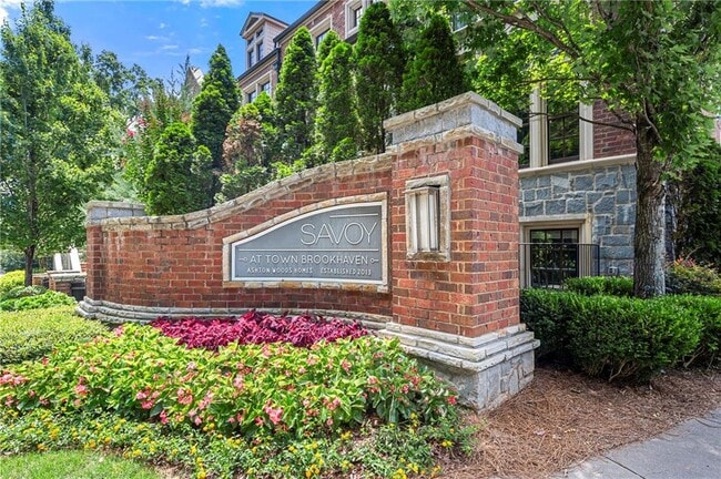 2920 Hermance Dr NE in Brookhaven, GA - Building Photo - Building Photo
